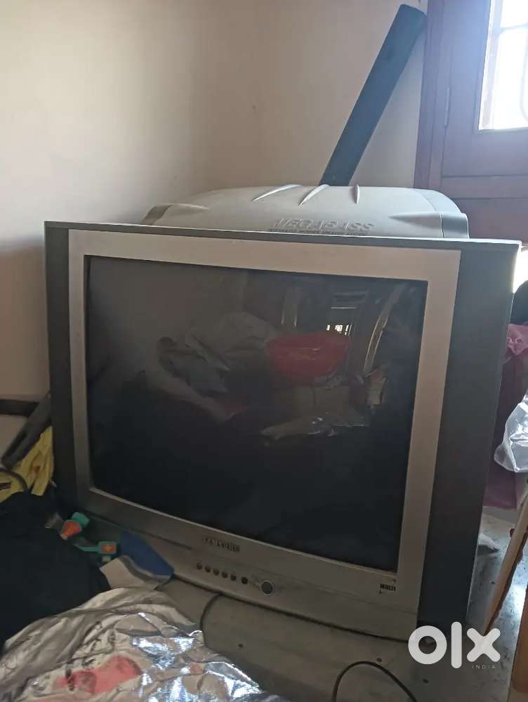 Samsung TV 29 inch for sale