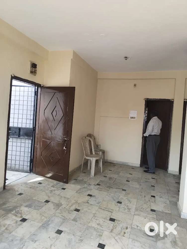 2 bhk flat for resale in trilanga colony