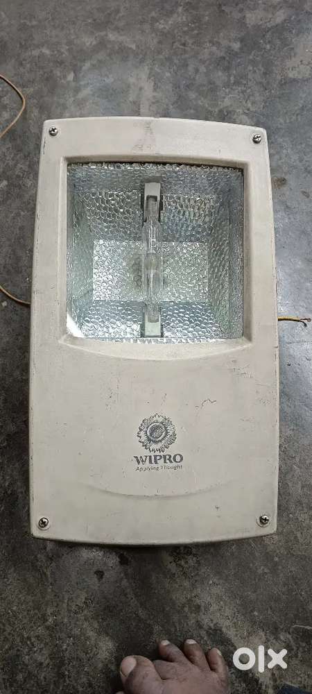 Wipro 200 wats halogen light