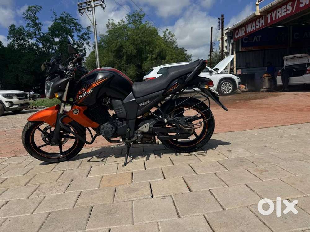 Well-Maintained Yamaha FZS for Sale – Excellent Condition