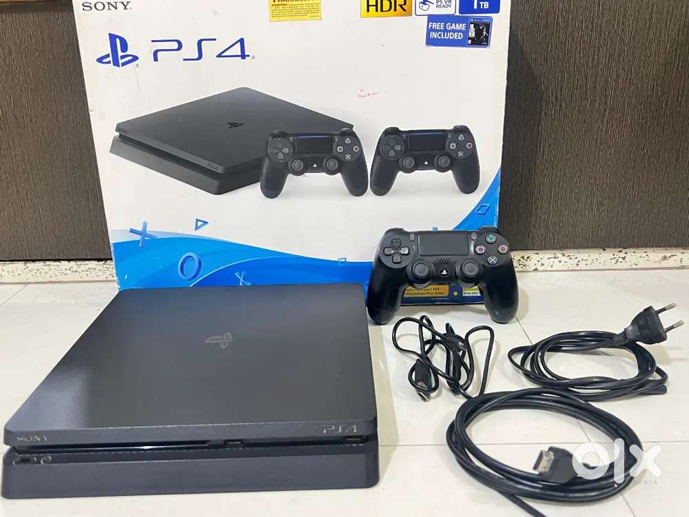 PS4 SLIM 1TB