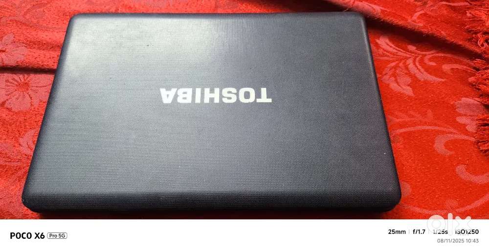 Toshiba laptop 8GB RAM 256 SST hard disk