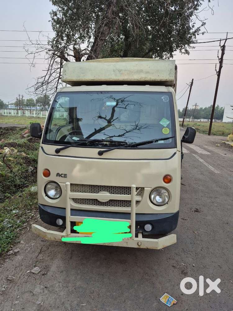 Driver chahiye dmart ke liye