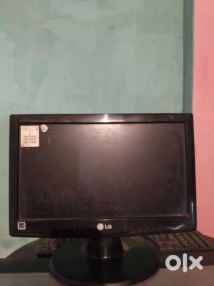 Dead computer screen only 700