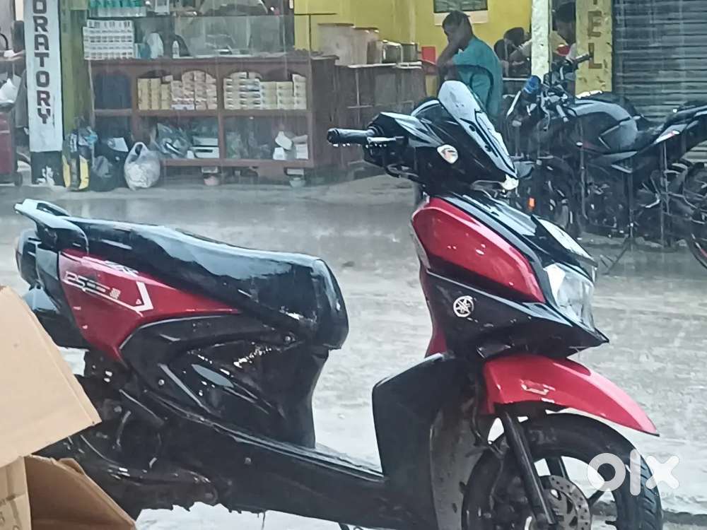 Yamaha rayzr