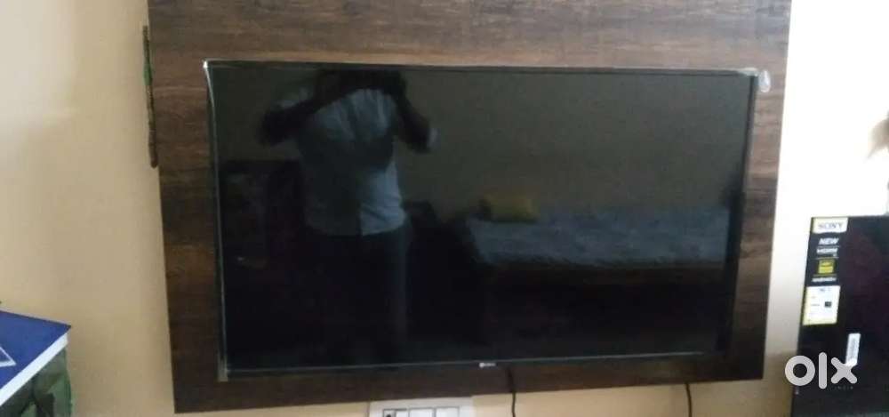 LED KORYO 43inch TV in good condition