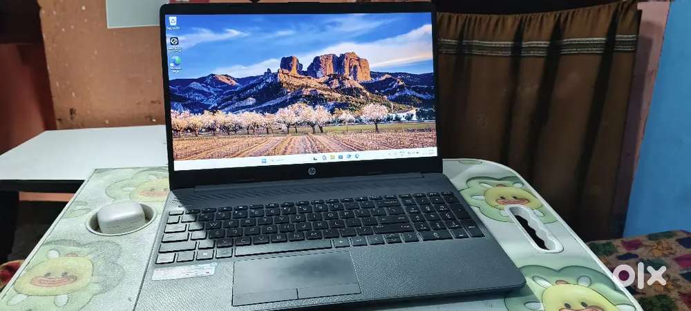 Hp Ryzen laptop  8gb Ram  512gb SSD  excellent condition