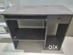 COMPUTER TABLE
