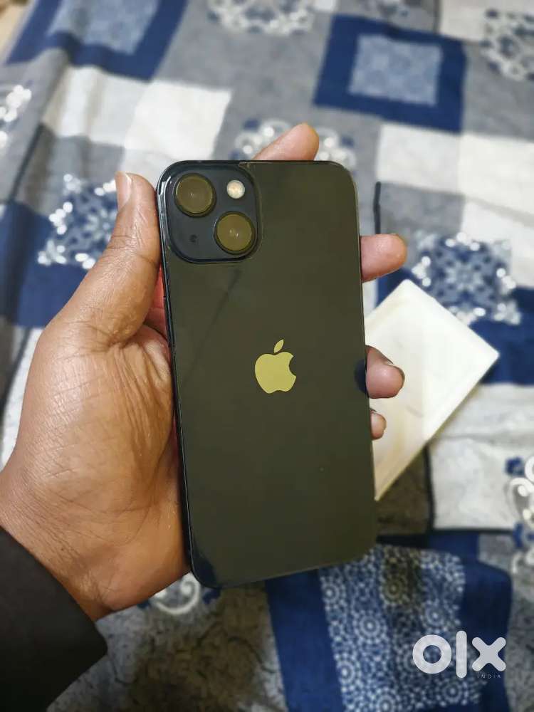 iPhone 13 128GB in a mint excellent condition