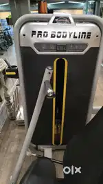Chest press machine