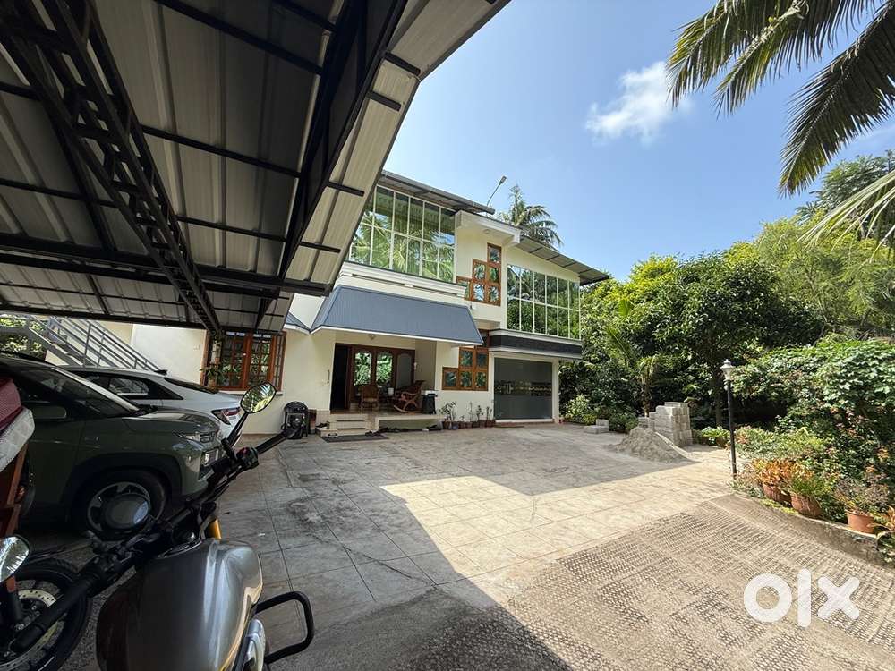 Female cleaning staff for home