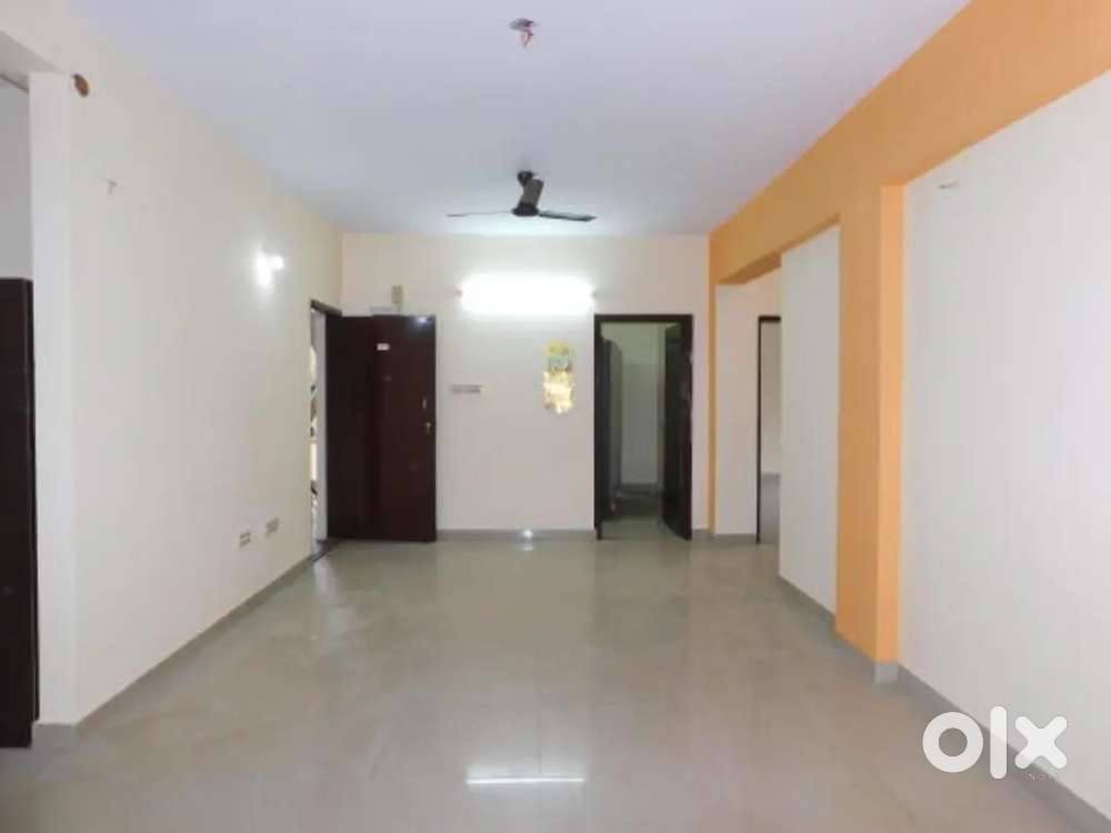 3bhk flat available for rent in baradwari near telephone exchange