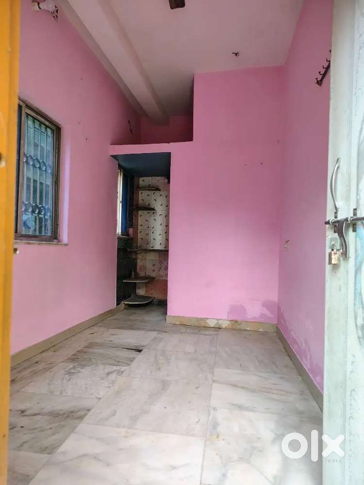 Low budget room available