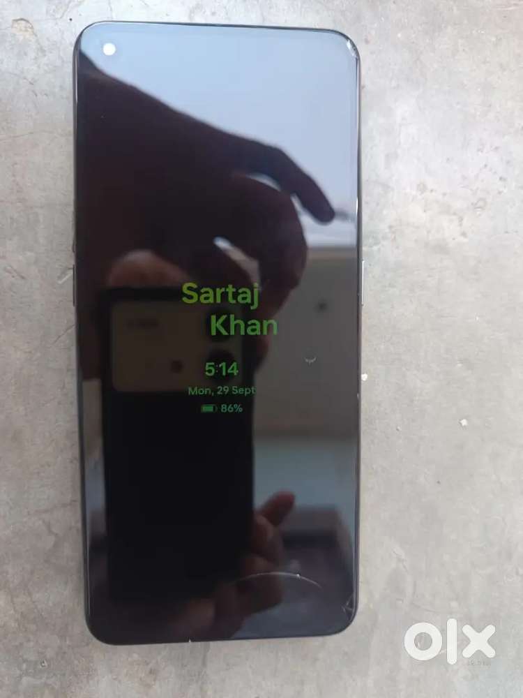 One plus Nord CE2 5g 6 GB RAM 128 RoM