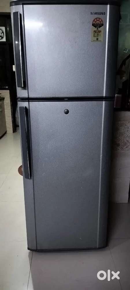 Samsung Refrigerator 313 liter