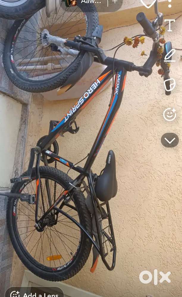 Hero cycle suitable for age 11 to adult thick tyres seat adjustable