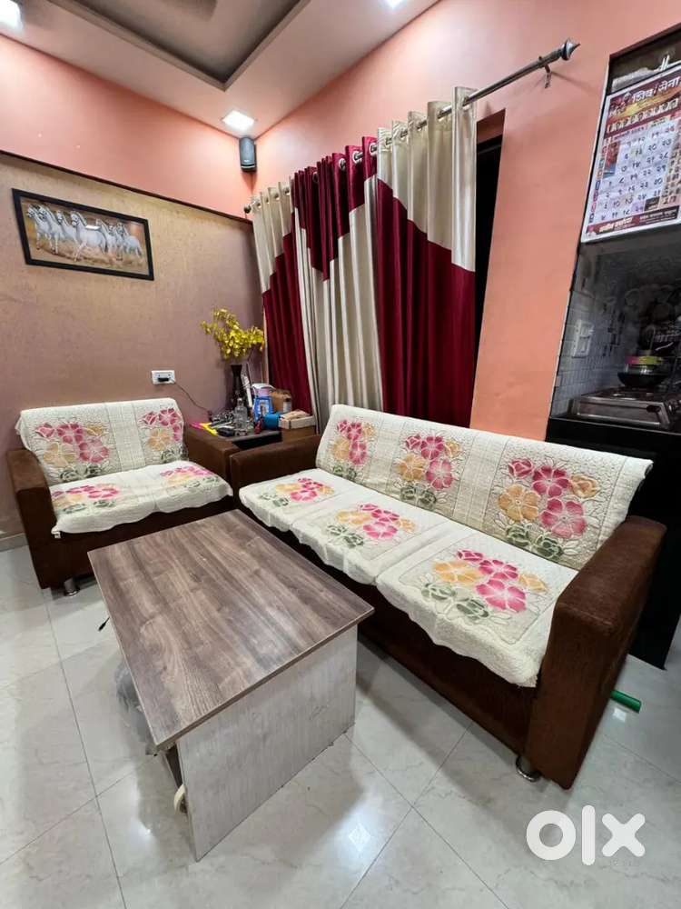 Premium Sofa Set in Excellent Condition