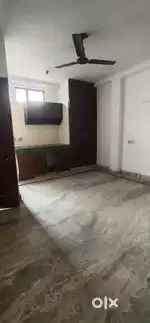 1 Rk independent flat, in prime location