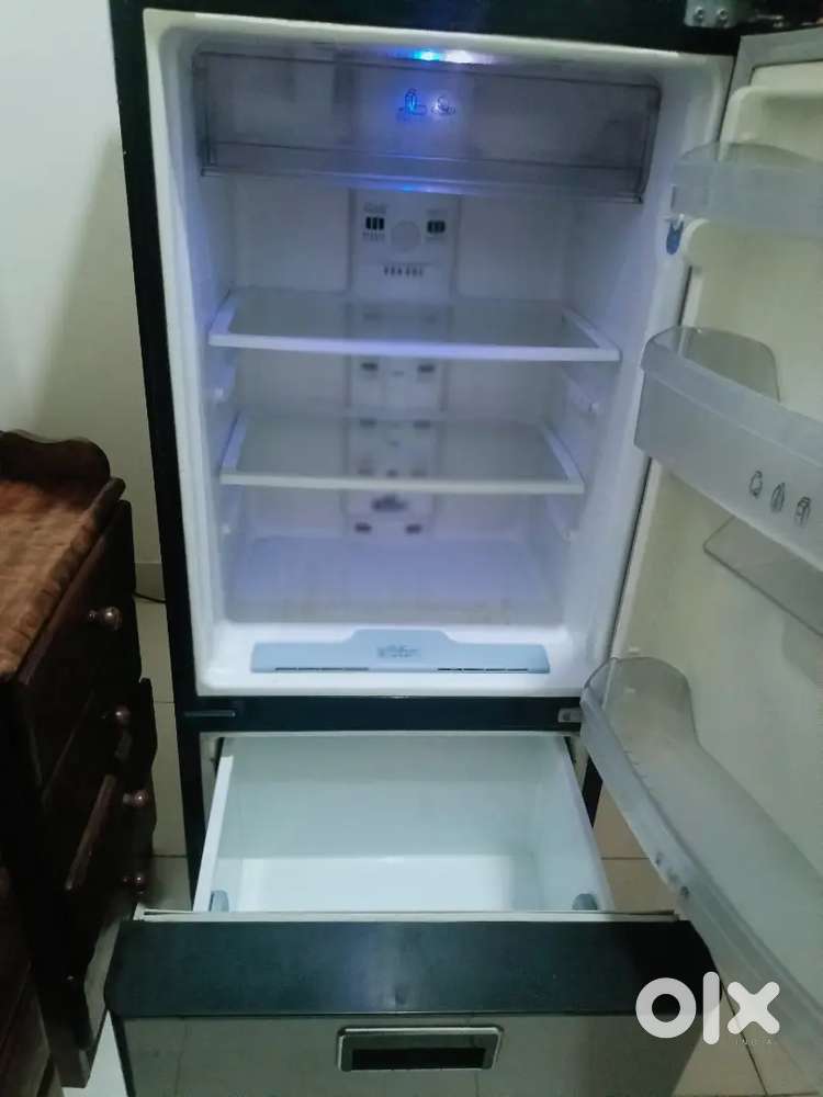 Whirlpool triple door proton refrigerator