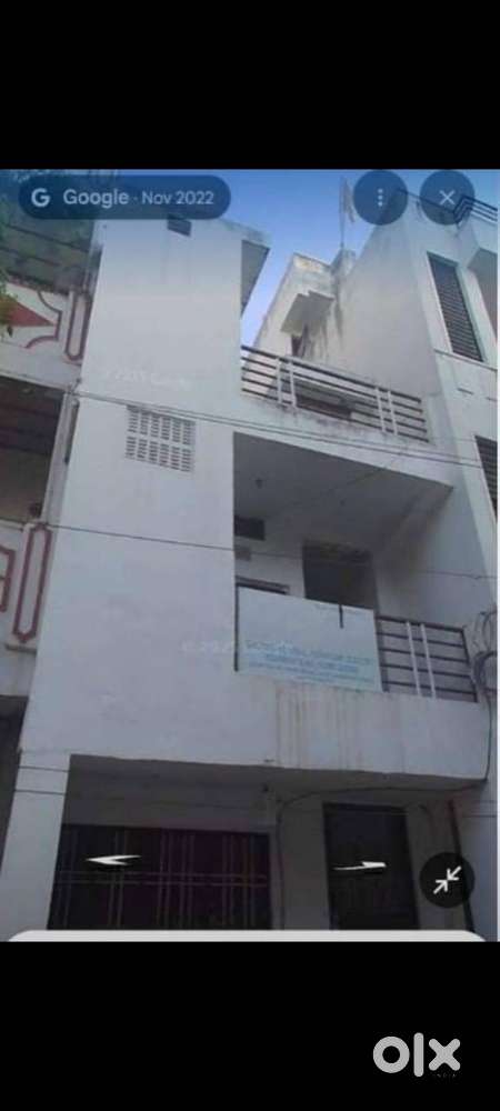 Tow room set Vivek vihar near metro station full separate
