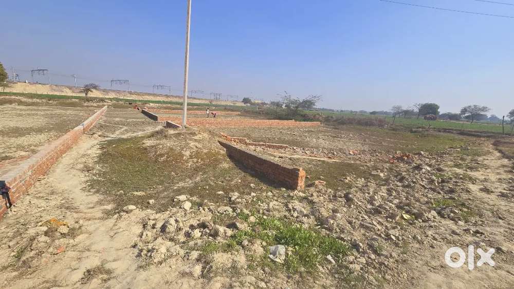 Barra 8 plot near ram gopal chuara