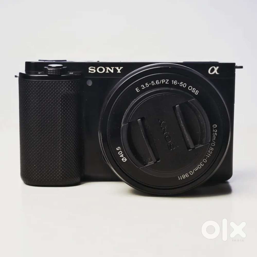 Sony ZV E10L and Sony 28mm f2 Lens