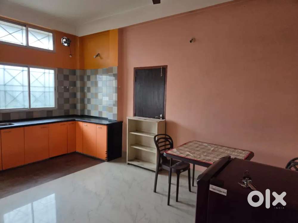 Deluxe Furnished 2bhk rent at Downtown