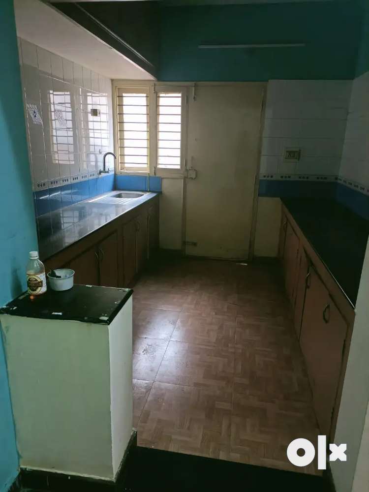 2 Bhk with 24hr water available for rent in hormavu agara Jyothi Nagar