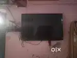 32 inch Toshiba LCD with Both Wall and stand