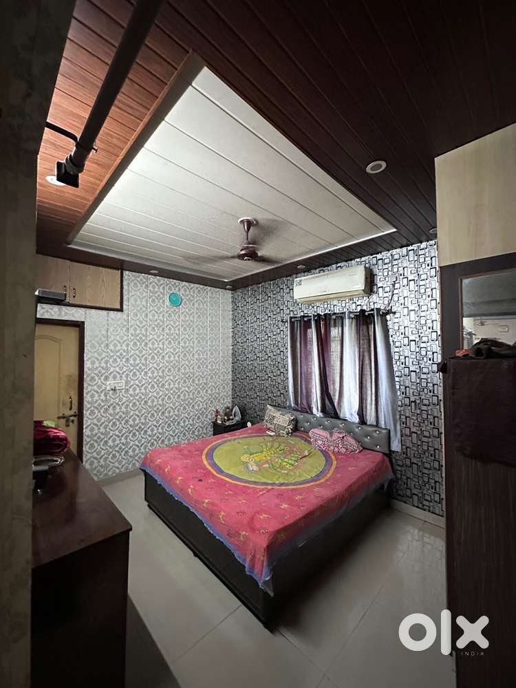 137gaj House for sale in chandrabani 1.5km from ISBT