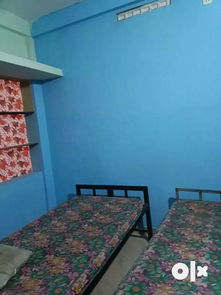 Shairing room available for working ladies