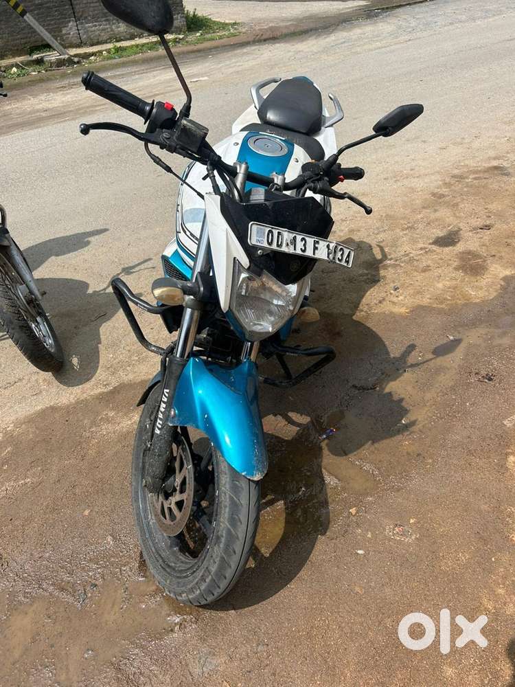 Yamaha Fzs