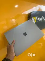 Premium Macbooks with offers!