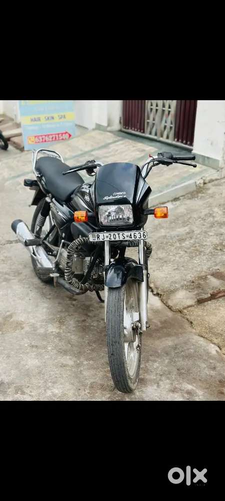 Gaadi best condition me h,self bhi hai