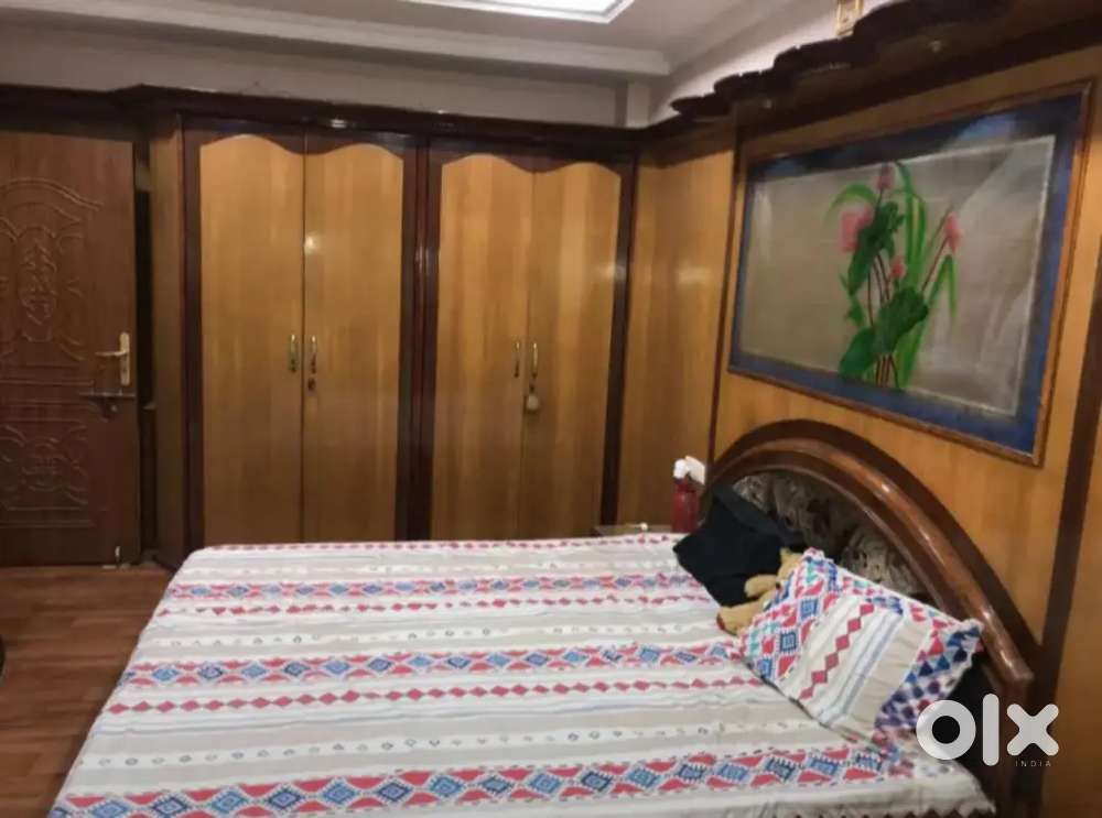 PG AVAILABLE ONLY FOR GIRL'S