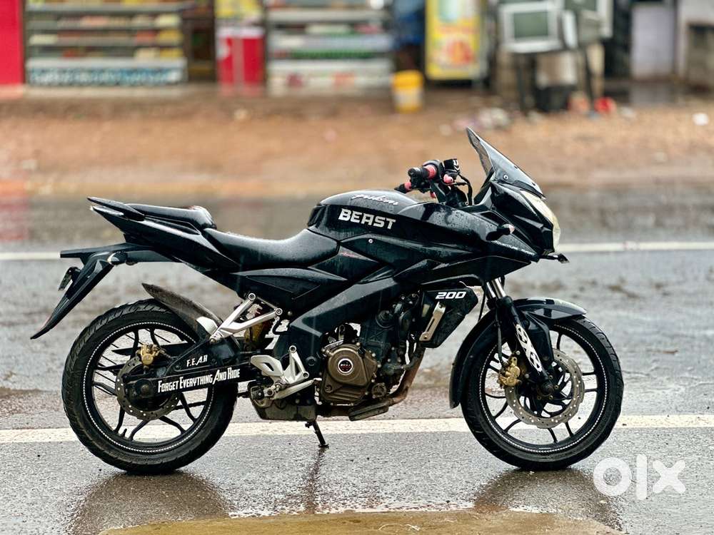 lite used Bs3 200 cc Bike