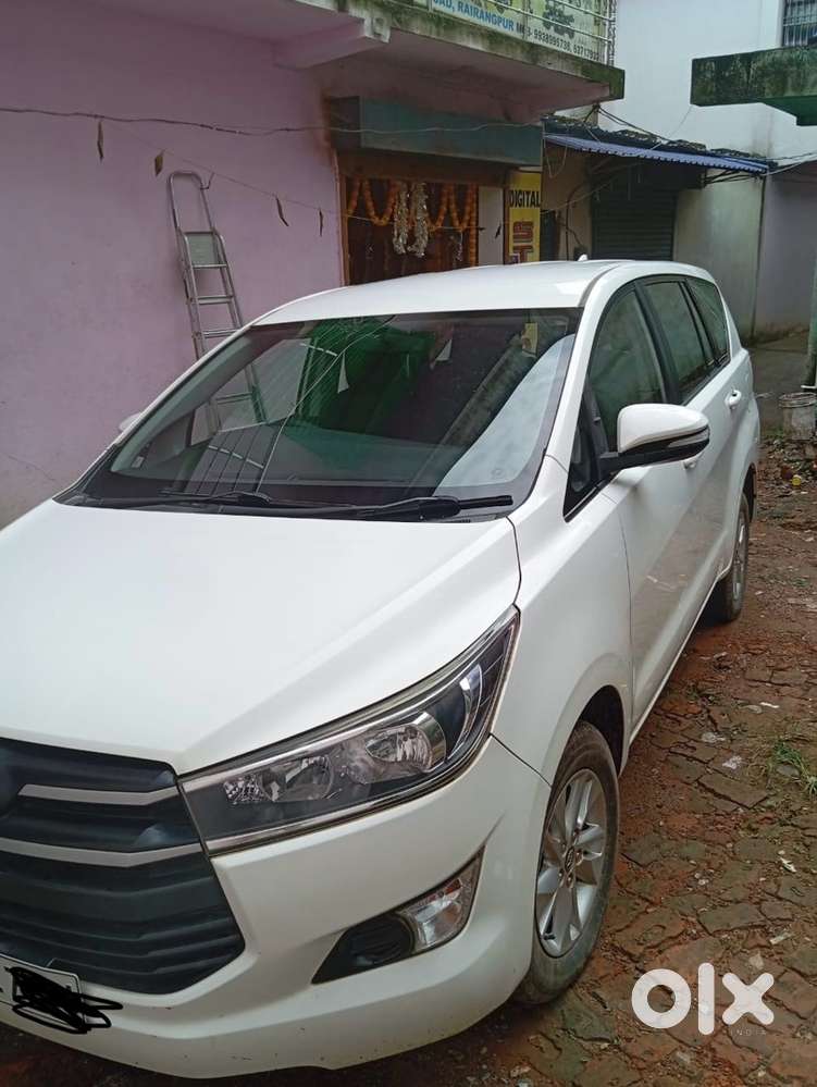 Toyota Innova Crysta 2017 Diesel Well Maintained