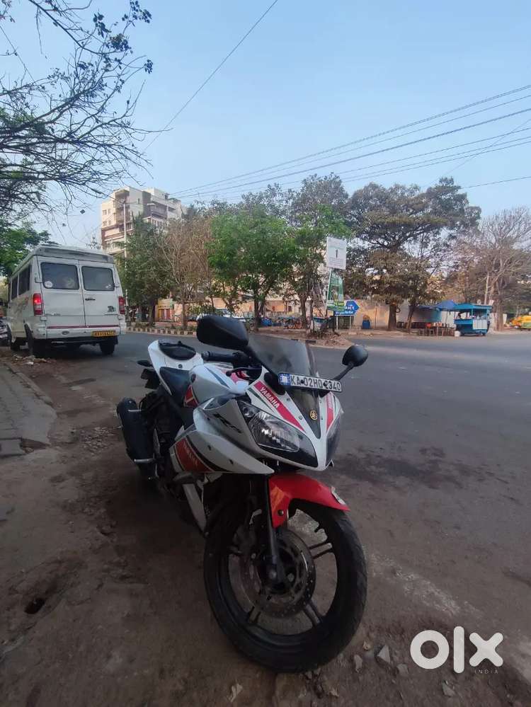 Yamaha R15 V2 Negotiable.