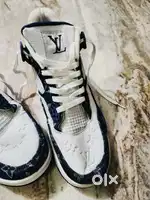 Brand New Shoes, Never Worn – Size 10