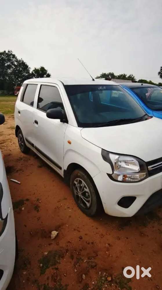 Cab driver wanted for Red Taxi.Trichy