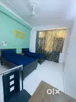 वाई-फाई, एसी, भोजन शामिल

स्वच्छ और सुरक्षित गेस्ट हाउस, अटैच बाथरूम 