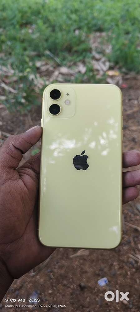 13000 prize Iphone 11/64gb urgent sell