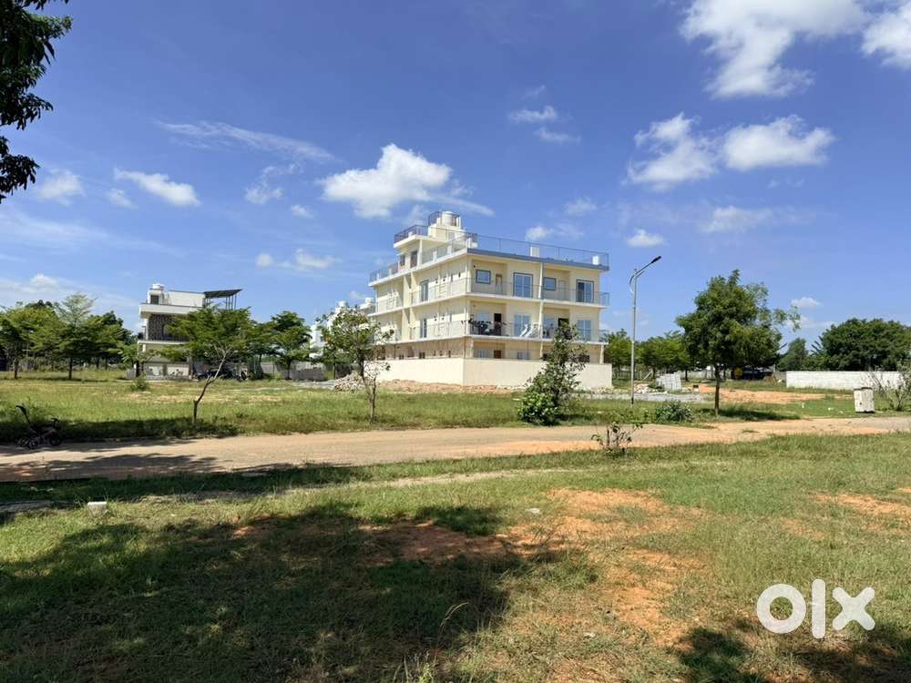 Site for sale in Sarjapura to Attibele high way entrance