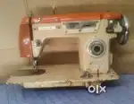 उषा फ्लोरा सिलाई मशीन (फैशन मेकर)