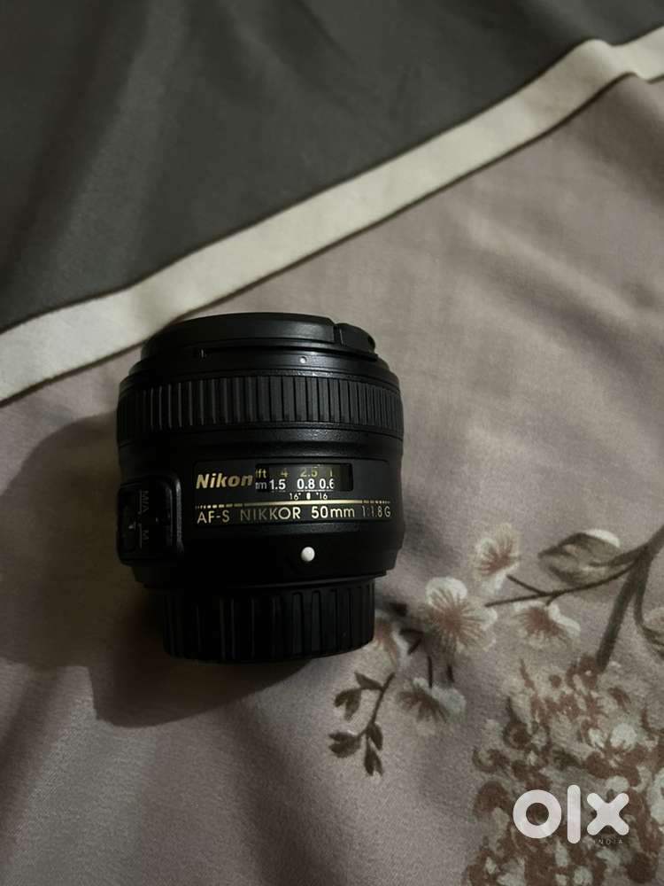 NIKON AF-S NIKKOR 50mm f/1.8G standard prime lens (Black)