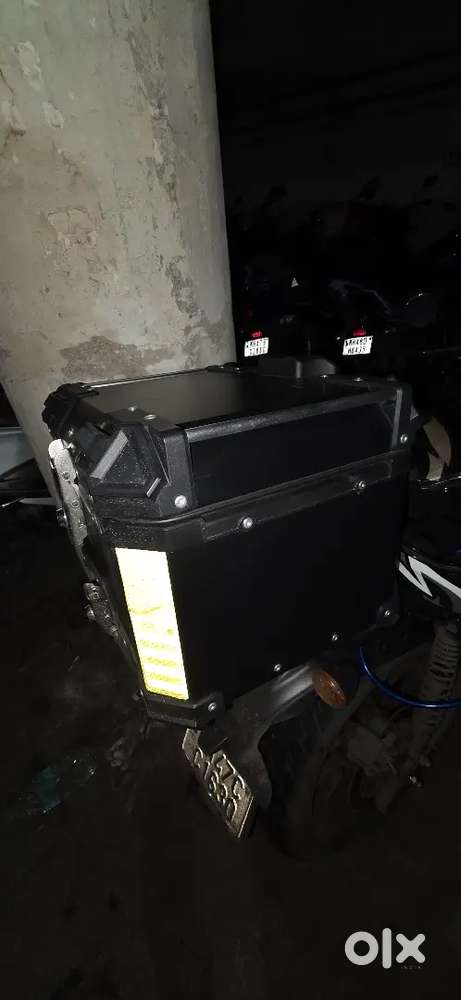 Bike trunk box