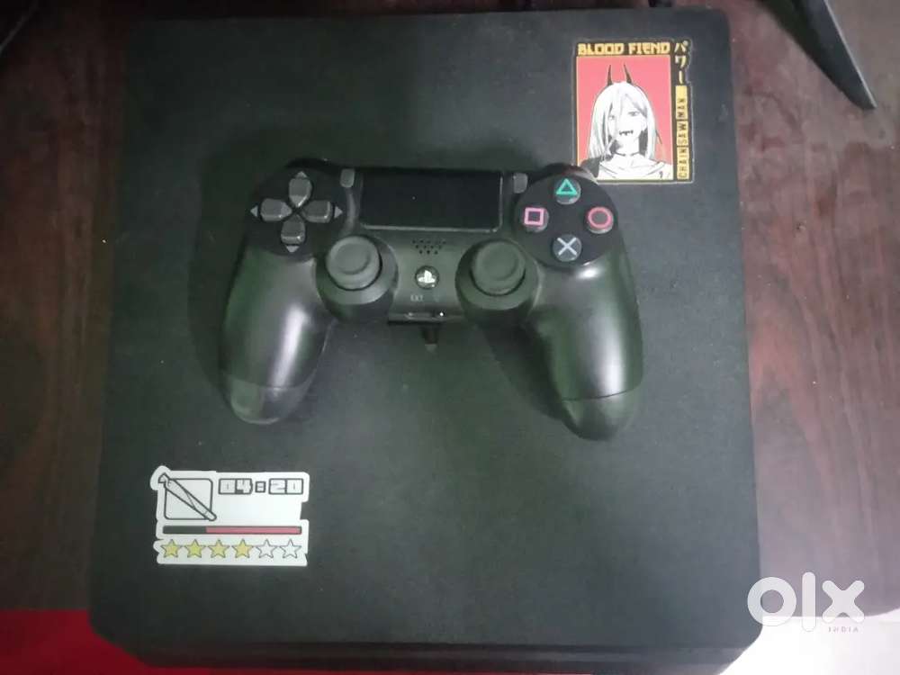 PS4 slim 1 tb edition
