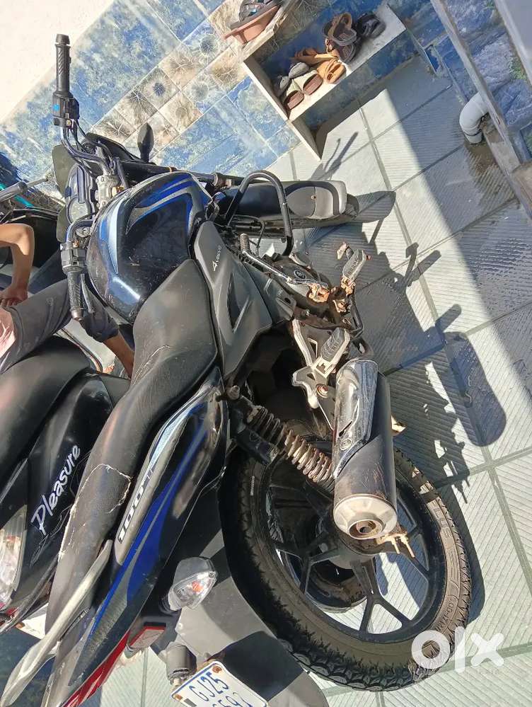 One handed used only for office  well maintained bike