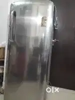 LG 235 LTR 4star fridge in good condition