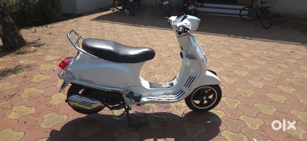 Price = 90000/-
Best offer take n drive